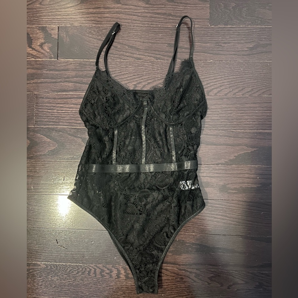 Lace bodysuit